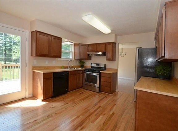 2nd image of 6977 Panther Dr