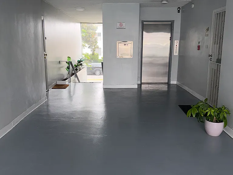 345 S Doheny Dr #304 — Photo 39