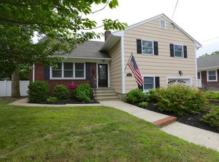 1012 Old Farm Rd, Point Pleasant Beach, NJ 08742