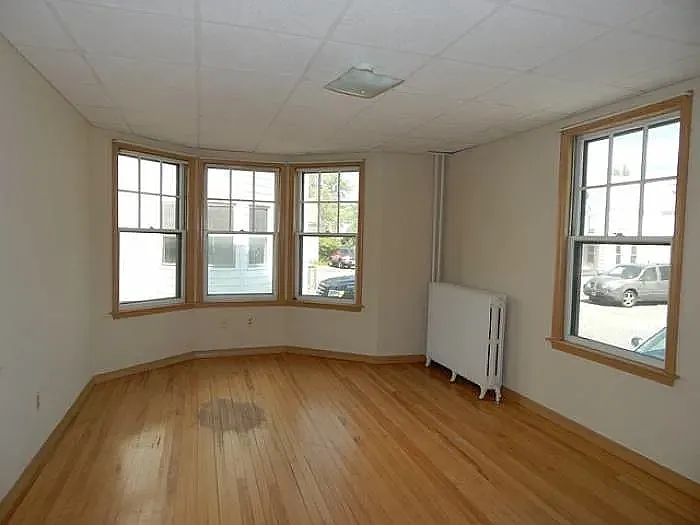 169 College St #6 — Photo 10
