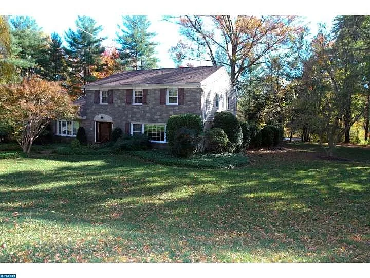 552 Sprague Rd photo 1