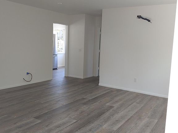3rd image of 2615 Buena Vista Ave #2615
