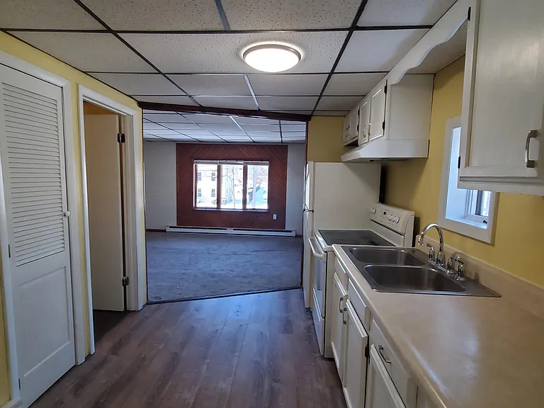 43 Main St #5 — Photo 7