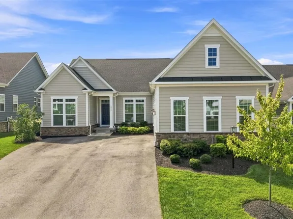 3035 Spruce Rd, Gibsonia, PA 15044