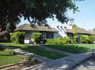 550 W Alamos Ave, Clovis, CA 93612