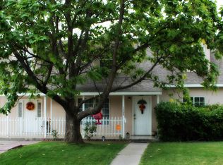 1208 N Gibson Ave, Farmington, NM 87401