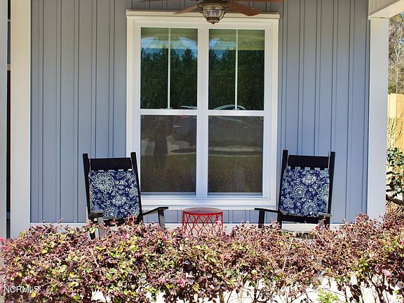 2nd image of 83 E Huckleberry Way