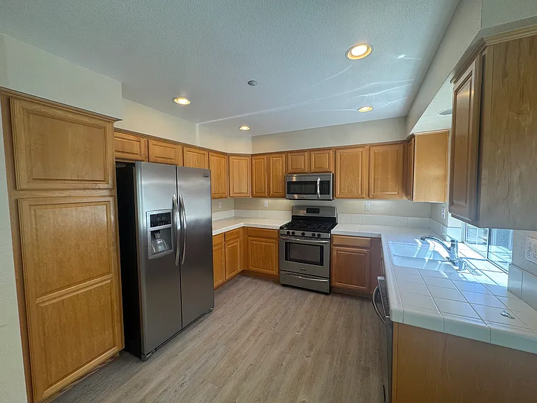 1 Buccaneer Ln — Photo 8