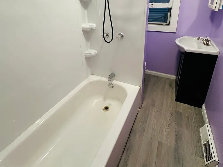 838 Holland Rd — Photo 1