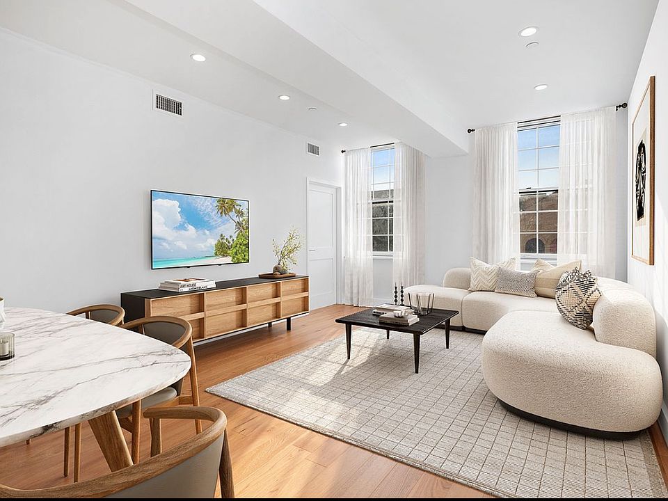 1st image of 25 Lexington Ave #206