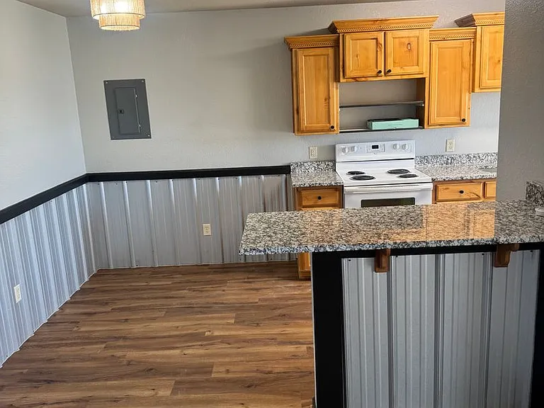 418 County Road 428 — Photo 10