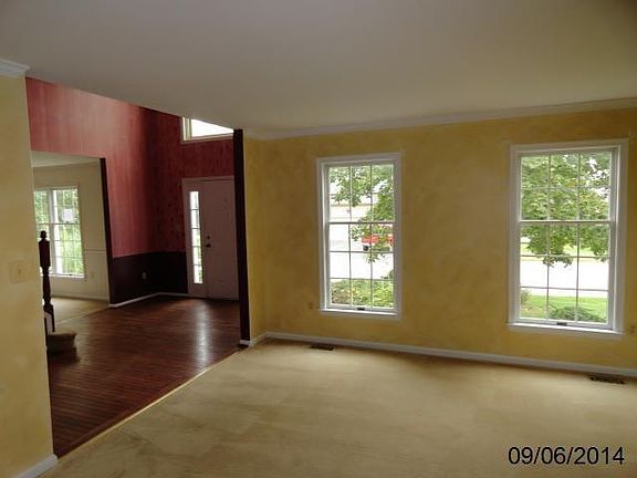 5th image of 32 John Randolph Dr