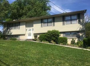 9017 Fox Lonas Rd, Knoxville, TN 37923