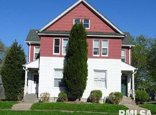 1621 Gaines St, Davenport, IA 52803