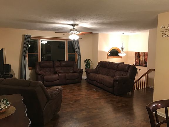 3rd image of 1505 Westbrook Dr