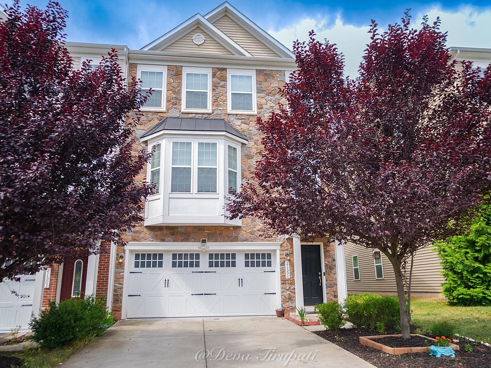 1st image of 21501 Willow Breeze Sq