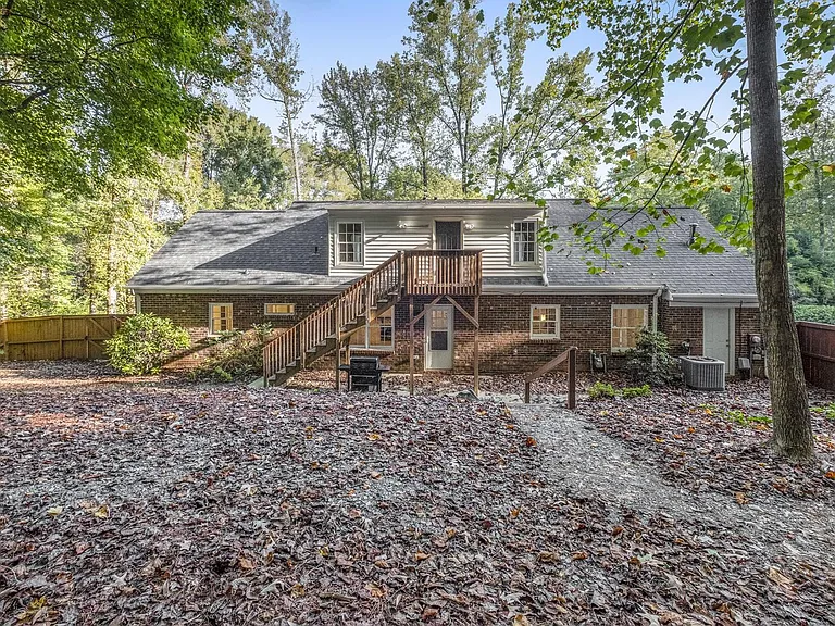 701 McNabb Ct — Photo 31