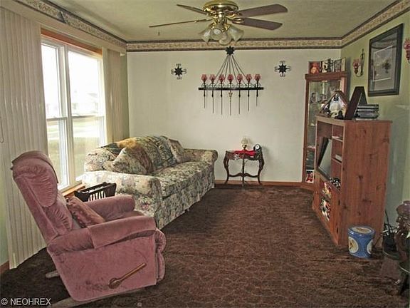 3rd image of 1505 Denley Ave