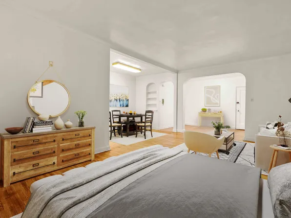 106-15 Queens Boulevard image 4 of 22