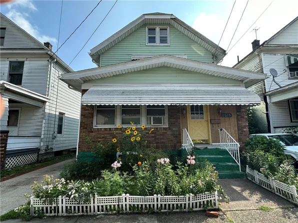 2615 Van Buren Ave, Erie, PA 16504