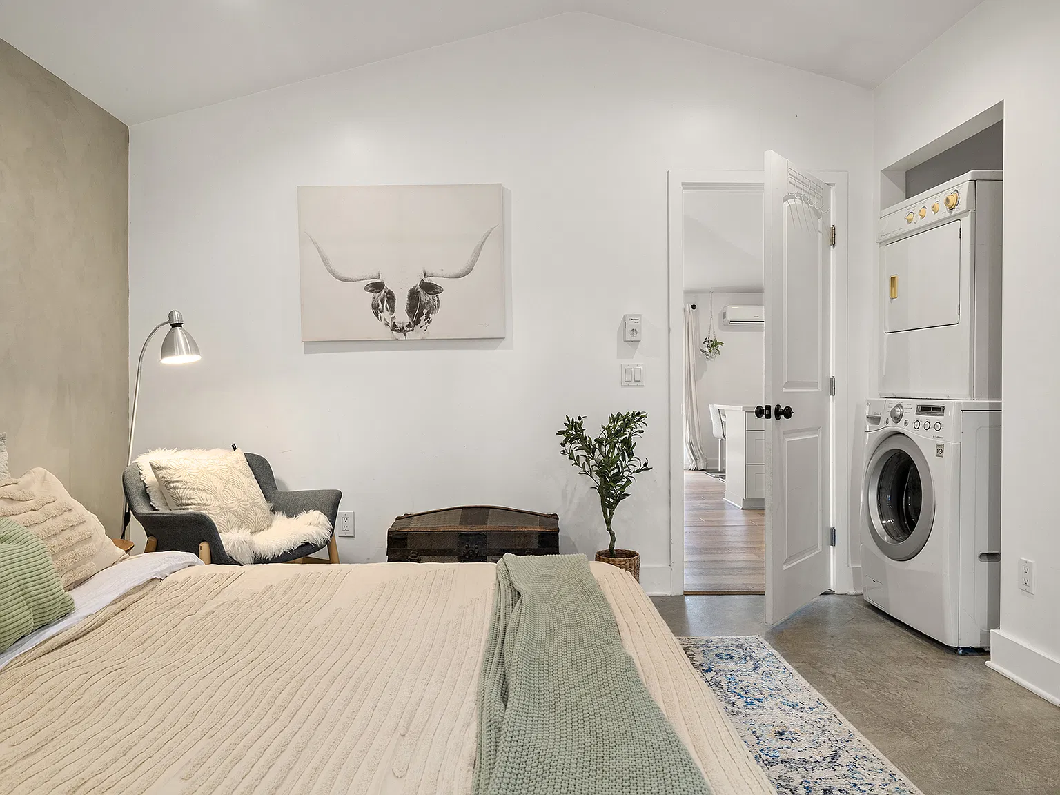 1 bed, 750 sqft, $3,450 — Photo 3