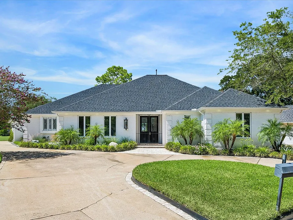 1326 Sugar Creek Blvd
