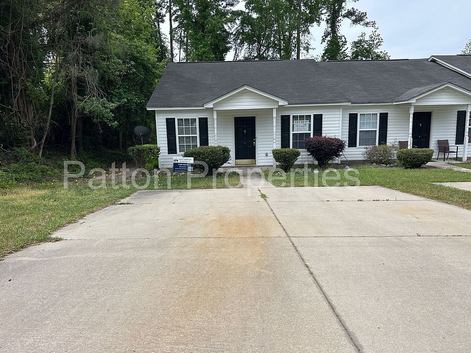1st image of 1839 Horseshoe Dr APT C