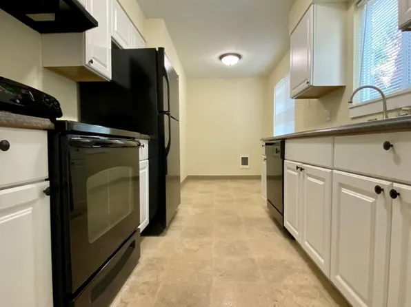 Spacious Montavilla 2 Bedroom Top Floor/ Corner Unit Apartment W/ A/C And Off Street Parking~ Pet..., 9027 SE Stark St, Portland, OR 97216