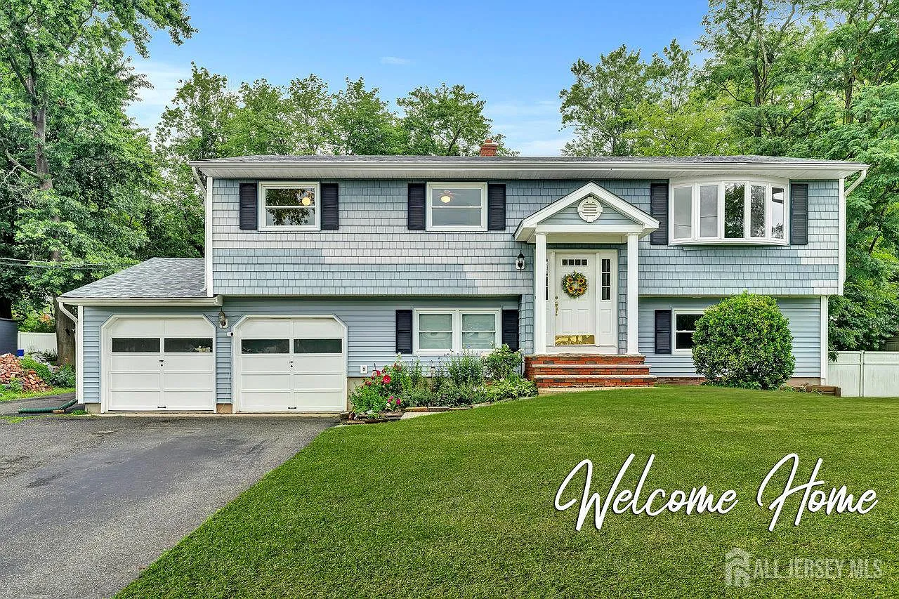 1461 Fela Ave photo 1