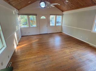 1507 Redwing Rd, Valparaiso, IN 46383