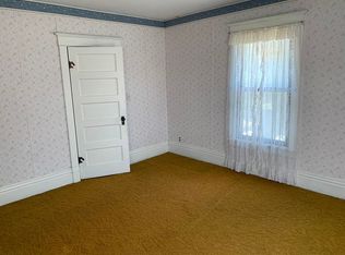 111 W North St, Le Roy, IL 61752