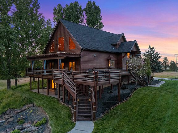 3rd image of 16010 W Jade Ln