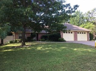 706 Prairie Wind Blvd, Stephenville, TX 76401