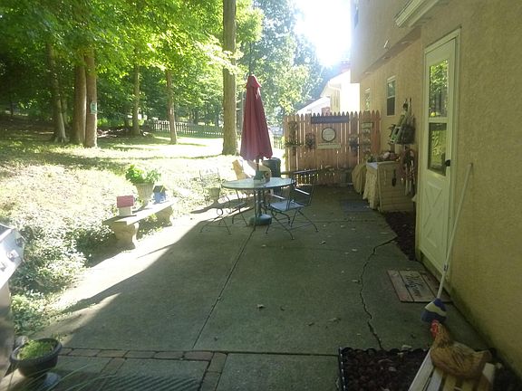 3rd image of 1630 Krebs Ct