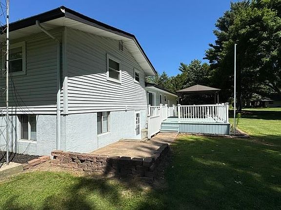 5th image of 2052 N Vassar Rd