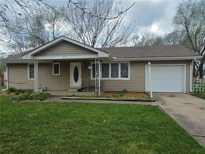 401 S Madison St, Spring Hill, KS, 66083