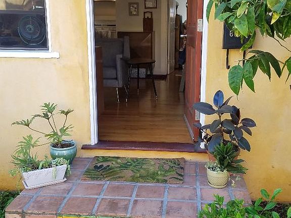 2nd image of 607 Venezia Ave #607A