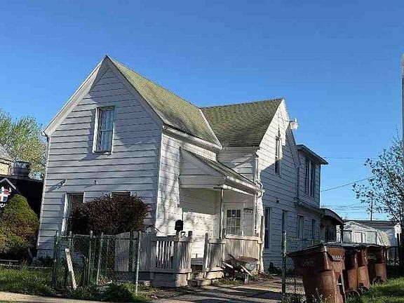 3rd image of 7806 Lawn Ave