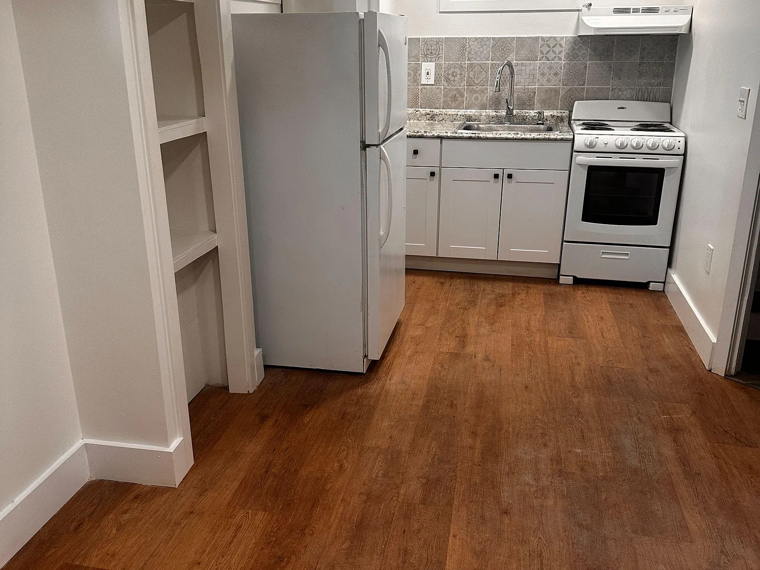 3 bed, 1.0 bath, 450 sqft, $1,499 — Photo 4