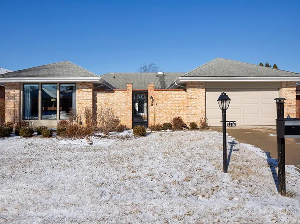 2516 Burgundy Ln, Northbrook, IL 60062