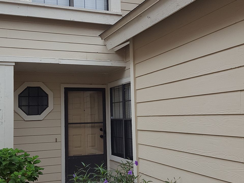 2nd image of 593 Northbridge Dr
