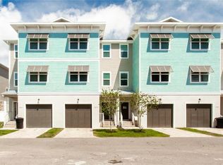 1273 Savona Dr NE, Saint Petersburg, FL 33702