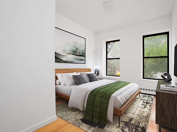2nd image of 139 Chrystie St APT 3R