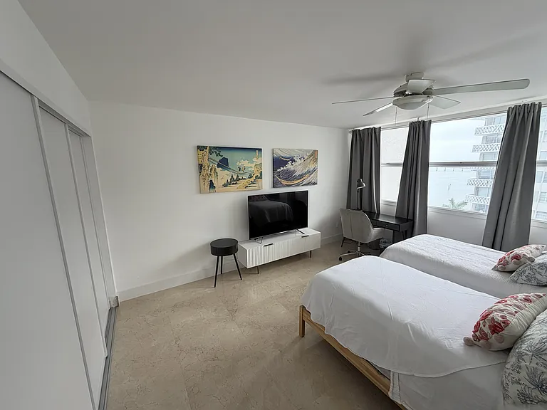 1420 Brickell Bay Dr #1108 — Photo 27