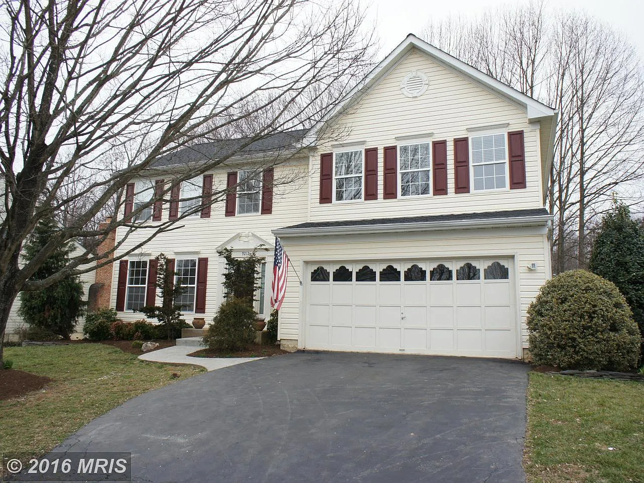 9212 Matthew Dr photo 1