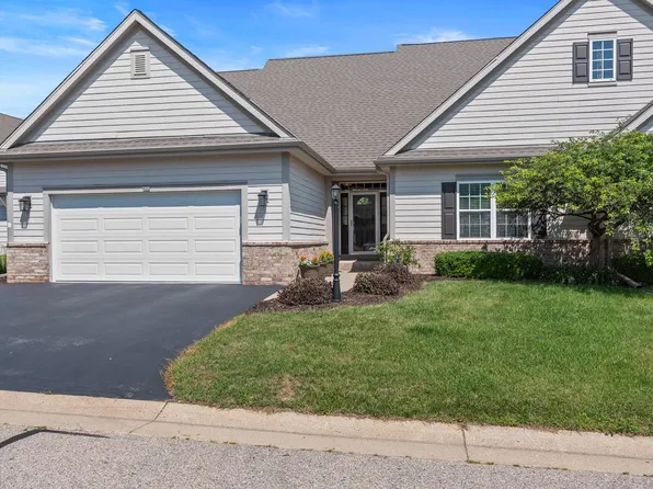 420 Cobblestone COURT, Slinger, WI 53086