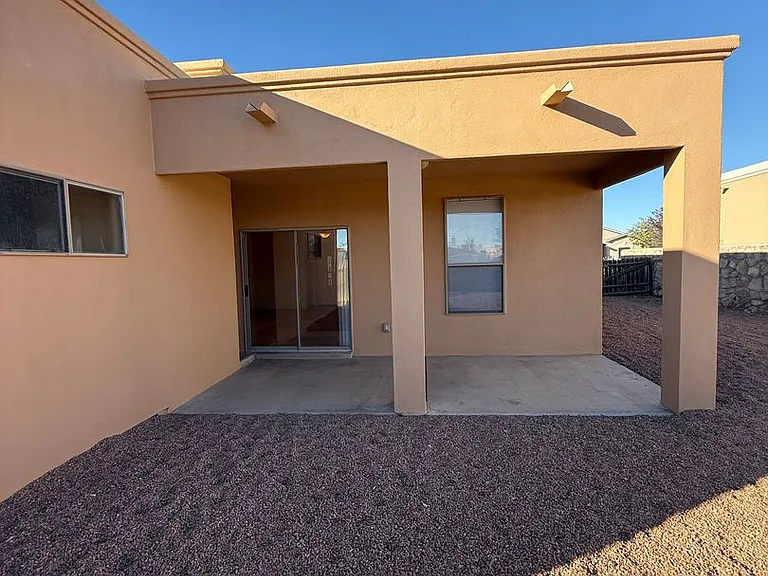 4804 Camino Dos Vidas — Photo 36
