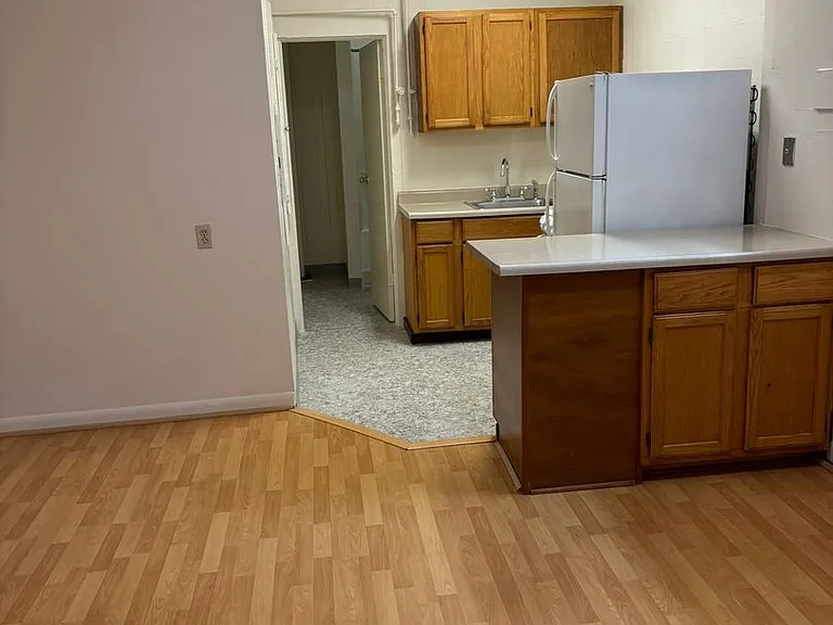 Baker Apartments — Photo 3