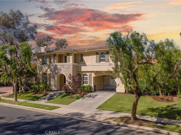 583 Ruth Cir, Corona, CA 92879