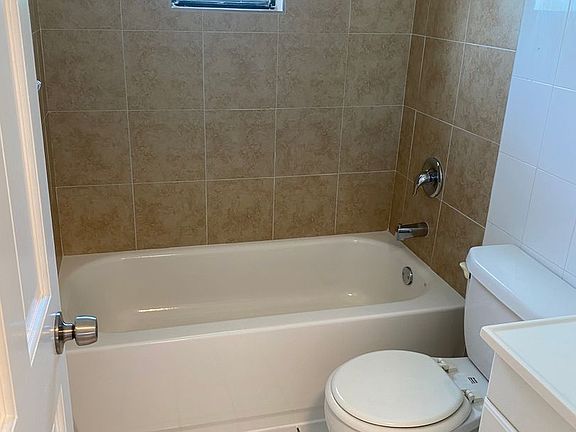 4th image of 5721 Silver Spur Dr